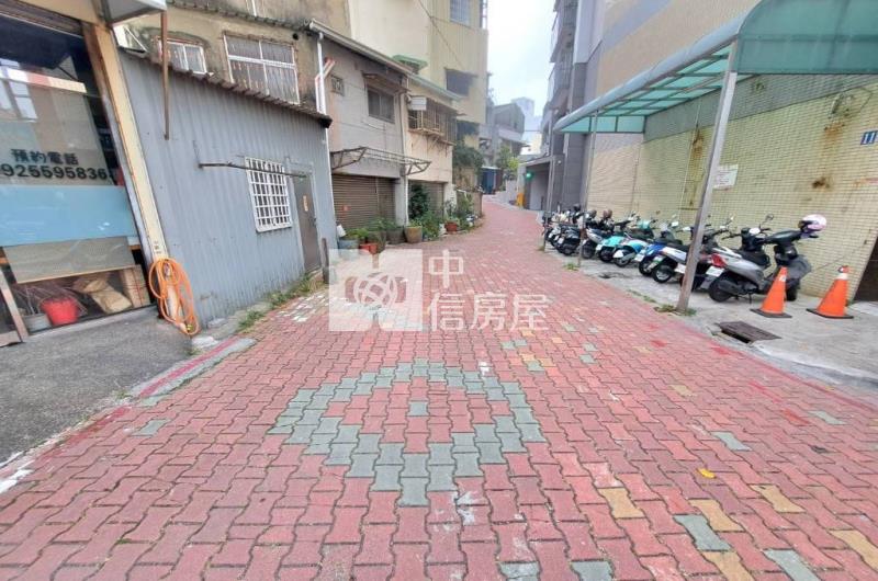 北區忠義段商業區商四房屋室內格局與周邊環境