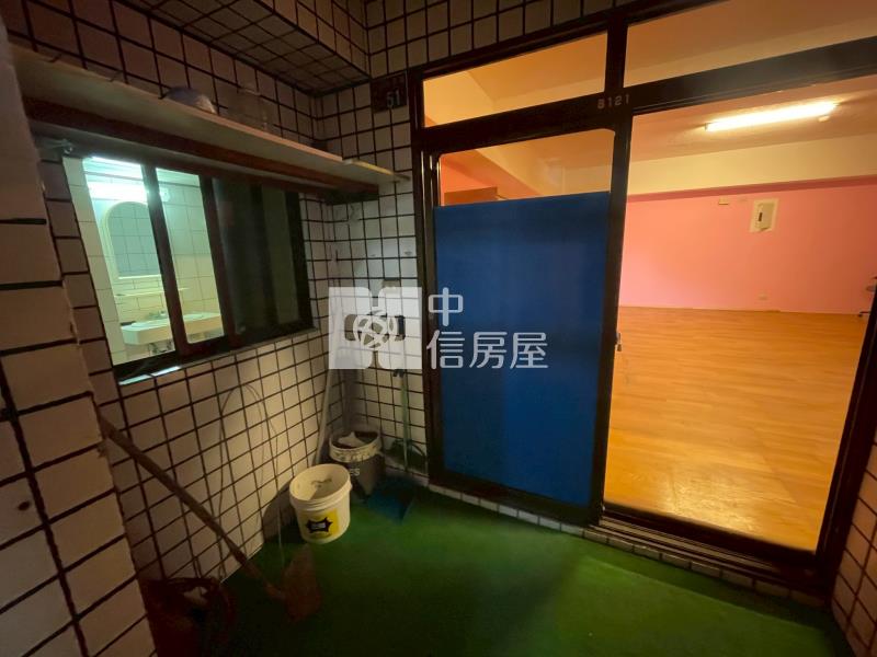 E2-2知本溫泉室內18坪大套房房屋室內格局與周邊環境