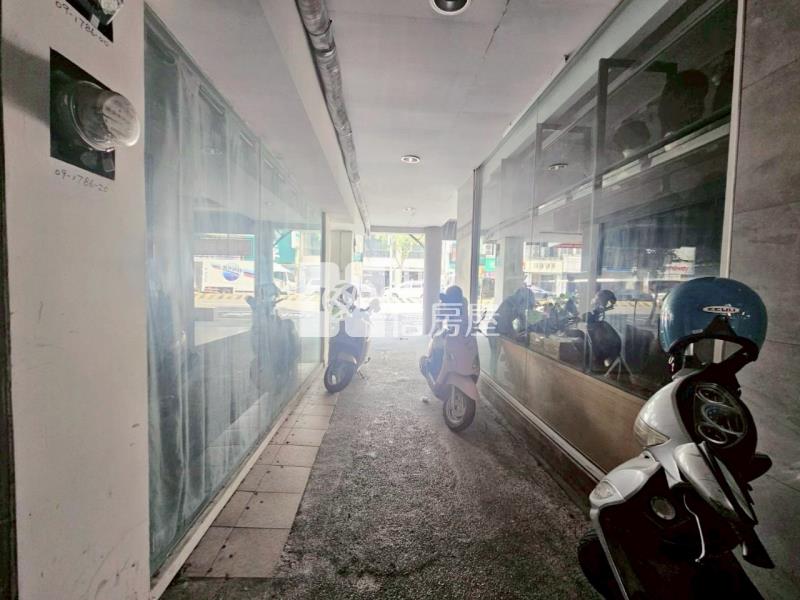 中正路商業區建地送透天房屋室內格局與周邊環境