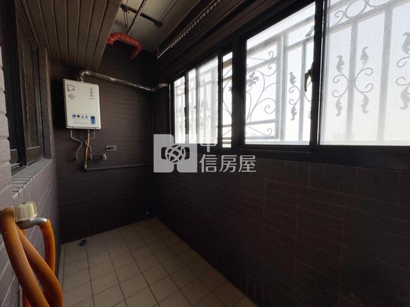 近體育園區.內壢.華勛市場.忠貞龍岡四房車房屋室內格局與周邊環境