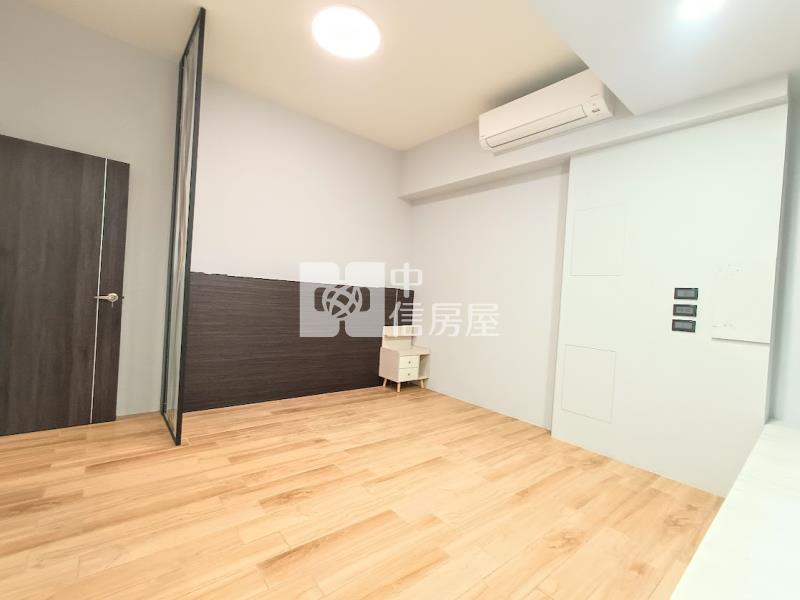 近洲際.巨蛋.漢神.輕屋齡百萬裝潢別墅~2680萬房屋室內格局與周邊環境