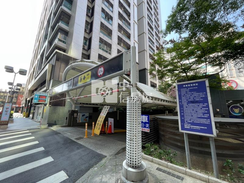 海華巴黎大2房獨立大車位房屋室內格局與周邊環境
