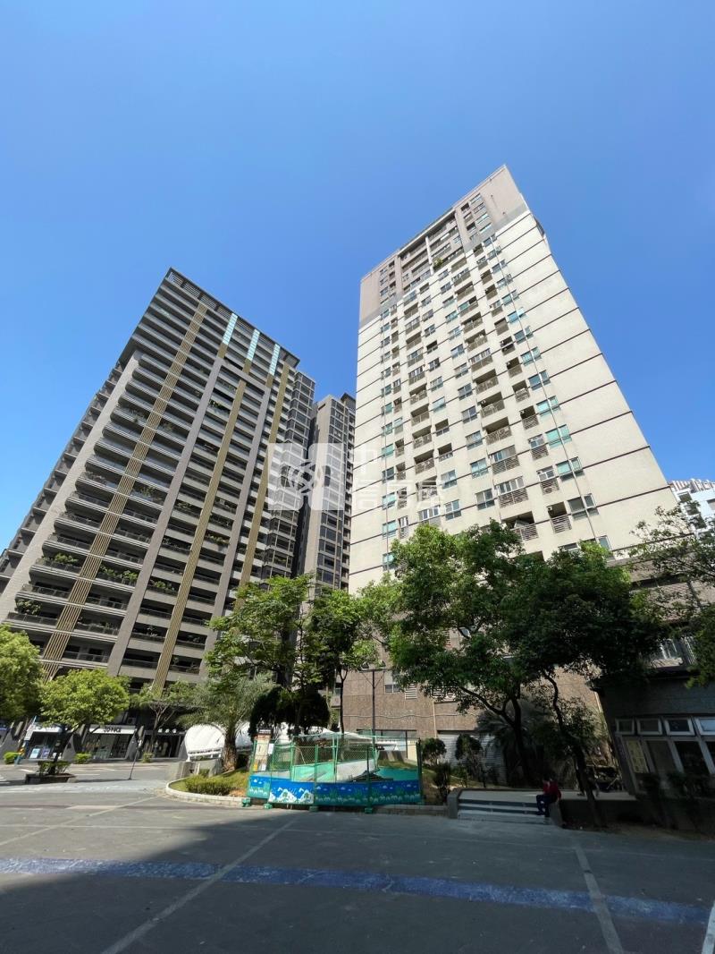 海華巴黎大2房獨立大車位房屋室內格局與周邊環境