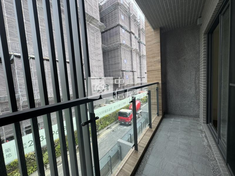 太平新光特區全新豪華河畔別墅房屋室內格局與周邊環境