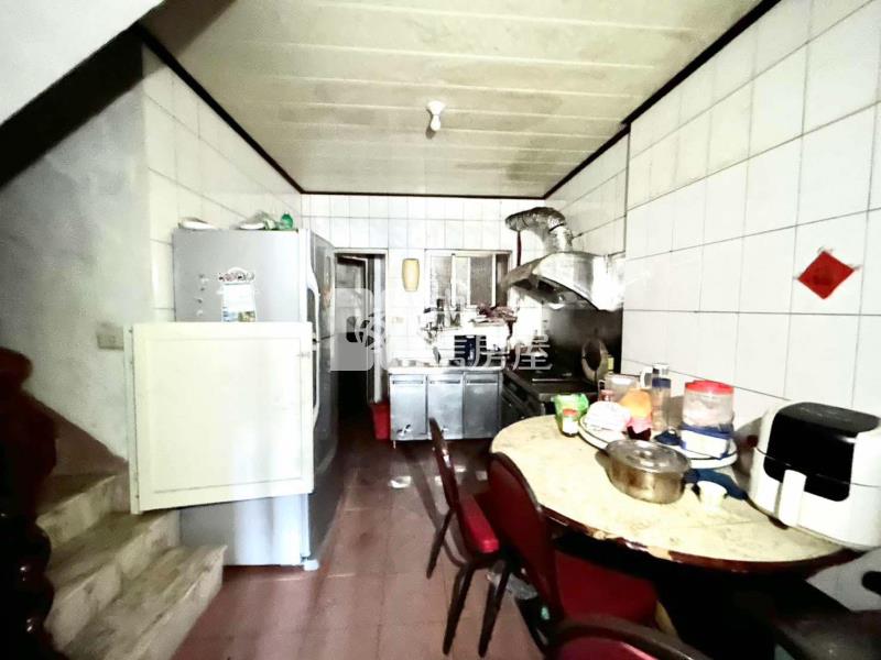 宜中旁稀有釋出黃金店面房屋室內格局與周邊環境