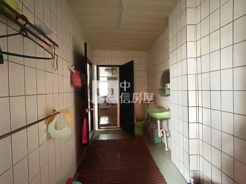 宜中旁稀有釋出黃金店面房屋室內格局與周邊環境