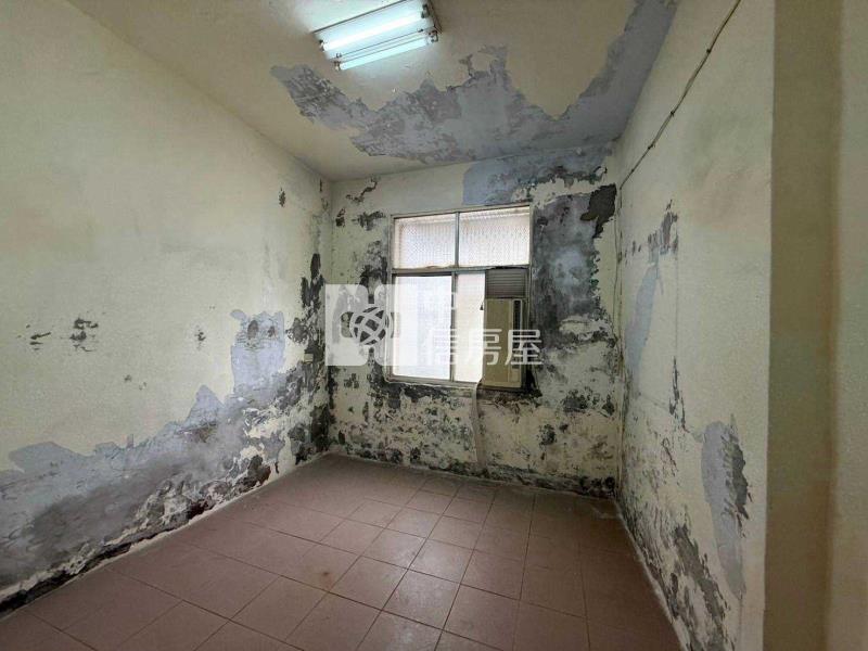 過嶺重劃區邊間美透天房屋室內格局與周邊環境