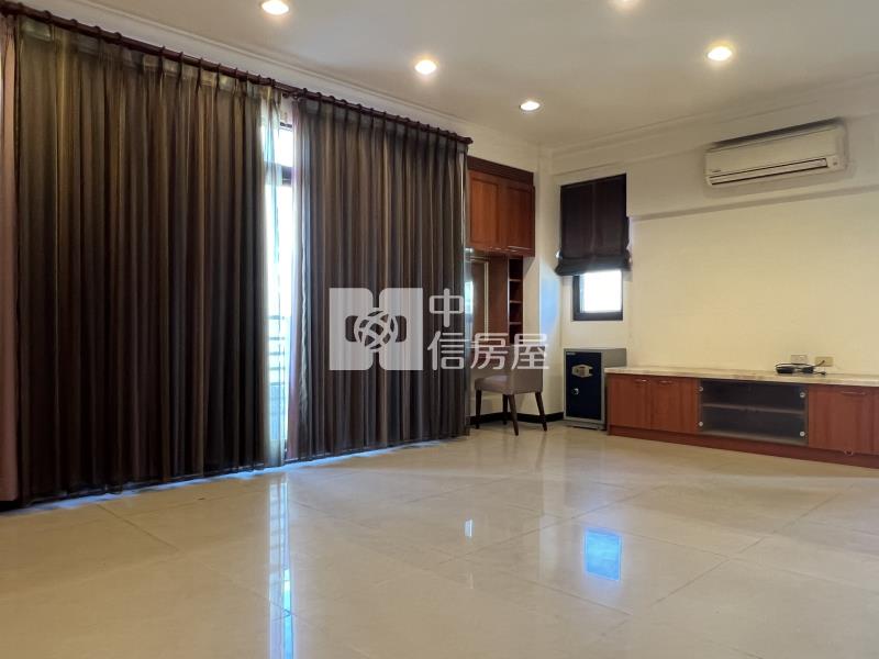 崇善角窗大面寬電梯賺錢金店房屋室內格局與周邊環境