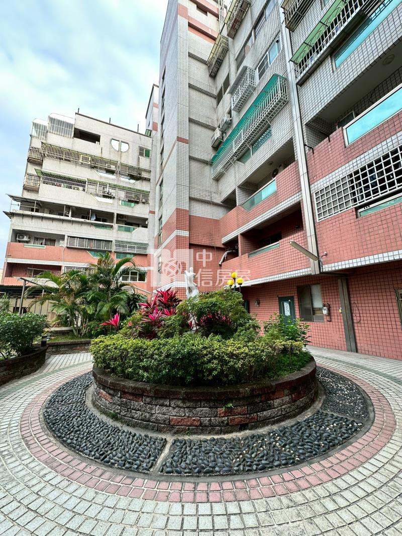 泰瑞一街寬敞3房附平車位房屋室內格局與周邊環境