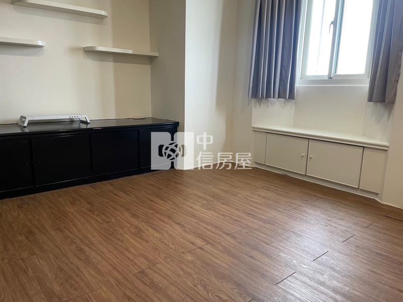 近中壢體育園區湖景三房房屋室內格局與周邊環境