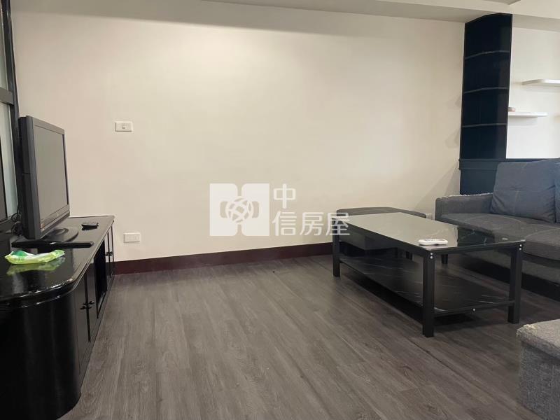 近中壢體育園區湖景三房房屋室內格局與周邊環境