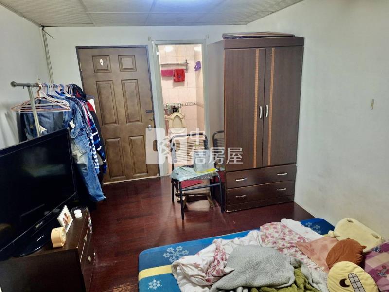 東峰公園低總價收租5套房房屋室內格局與周邊環境