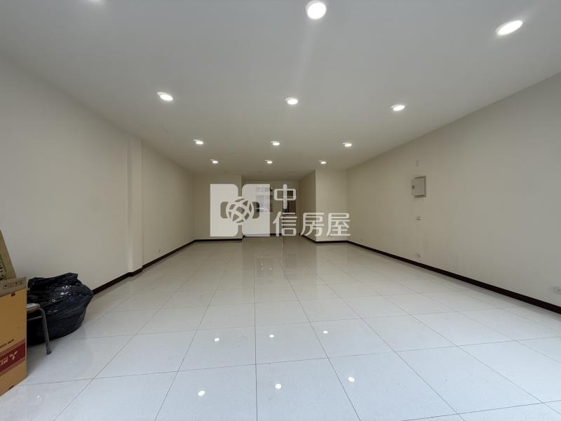 【奔馳】桃市泰山街店面房屋室內格局與周邊環境
