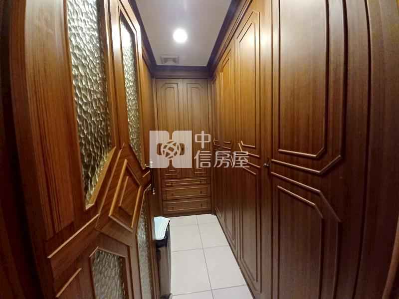仁武商圈臨路/大地坪/四套房雙車墅房屋室內格局與周邊環境