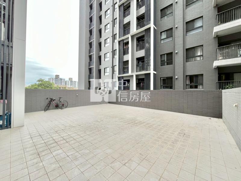 總太2020大兩房平車20坪大露臺戶房屋室內格局與周邊環境