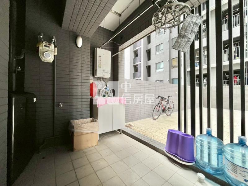 總太2020大兩房平車20坪大露臺戶房屋室內格局與周邊環境