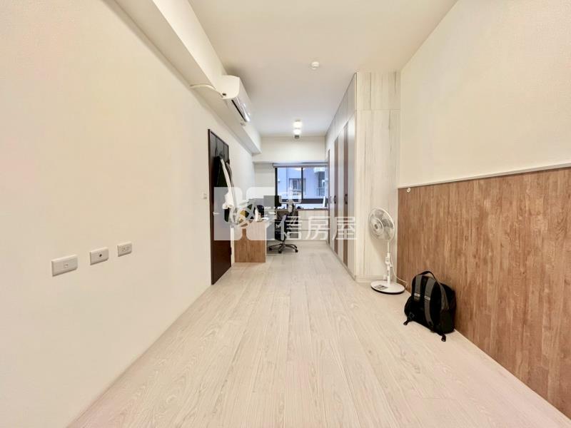 總太2020大兩房平車20坪大露臺戶房屋室內格局與周邊環境