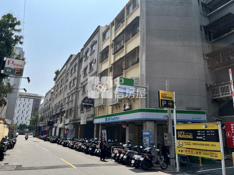 一中正錦新街邊間大店面房屋室內格局與周邊環境
