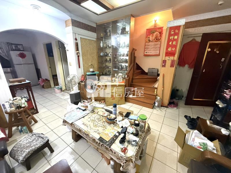 專-龍興國中4房雙車位透天房屋室內格局與周邊環境
