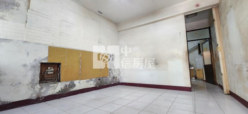 高雄房屋《高雄林園港埔透天》房屋室內格局與周邊環境