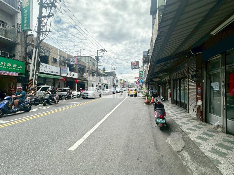 KY08八德介壽邊間大地坪透店房屋室內格局與周邊環境