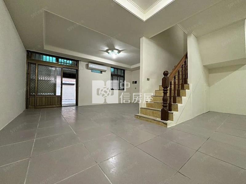 復興路面寬大透天房屋室內格局與周邊環境