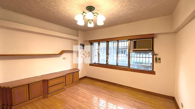 北屯大坪數賺錢金樓店房屋室內格局與周邊環境