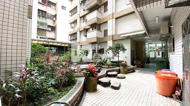 北屯大坪數賺錢金樓店房屋室內格局與周邊環境