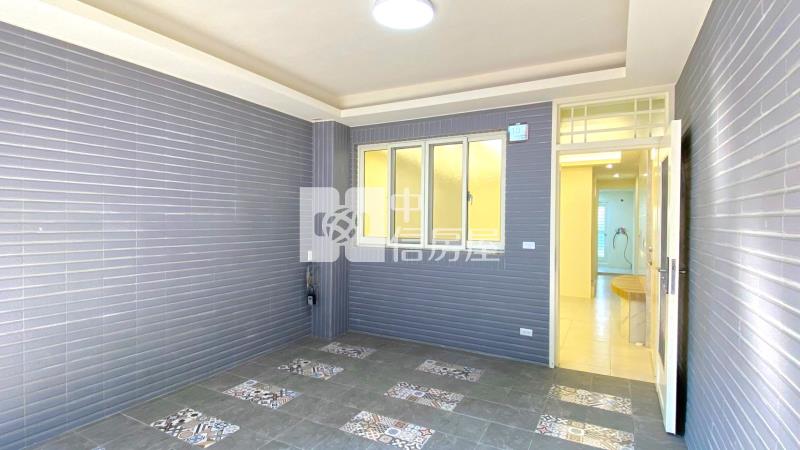 新光國小前後臨路美透天房屋室內格局與周邊環境
