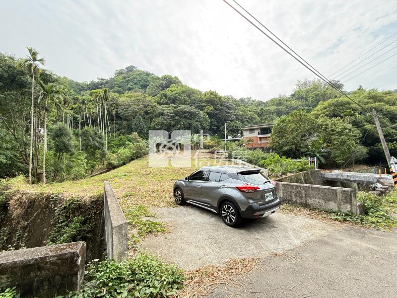 豐原東陽路旁大面寬建地房屋室內格局與周邊環境