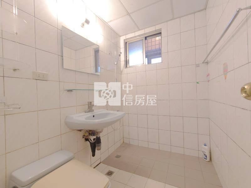 羅丹一期四房車房屋室內格局與周邊環境