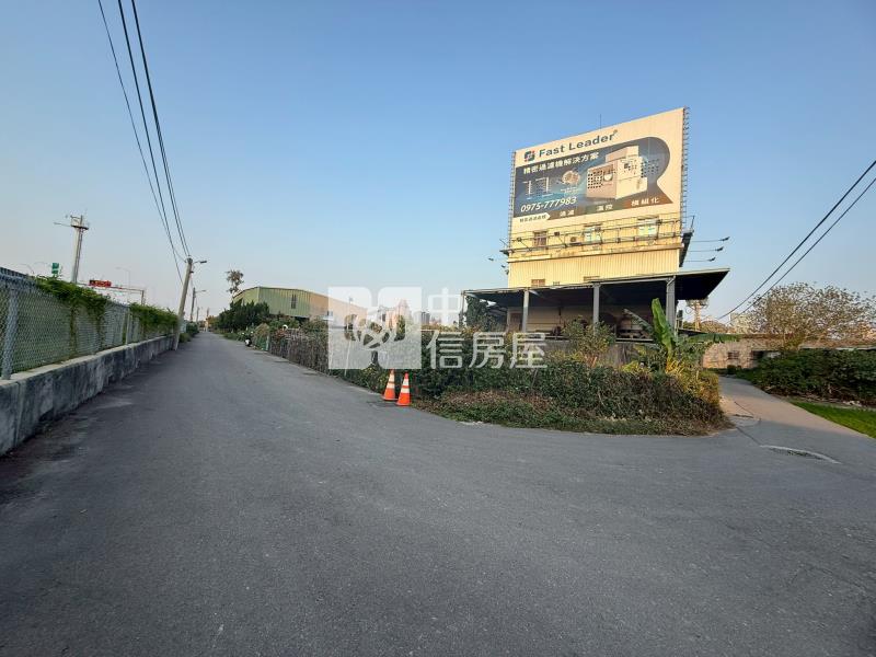 安和路旁合法農舍+廠房房屋室內格局與周邊環境