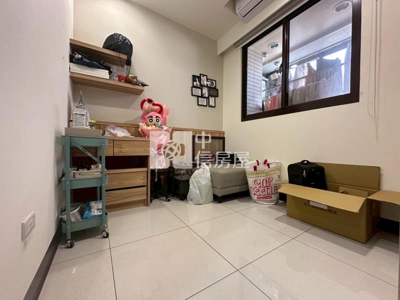 豐境靜巷美三房+5車位房屋室內格局與周邊環境