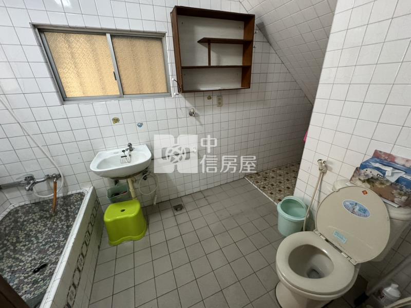 茄萣區白砂崙大地坪店住房屋室內格局與周邊環境