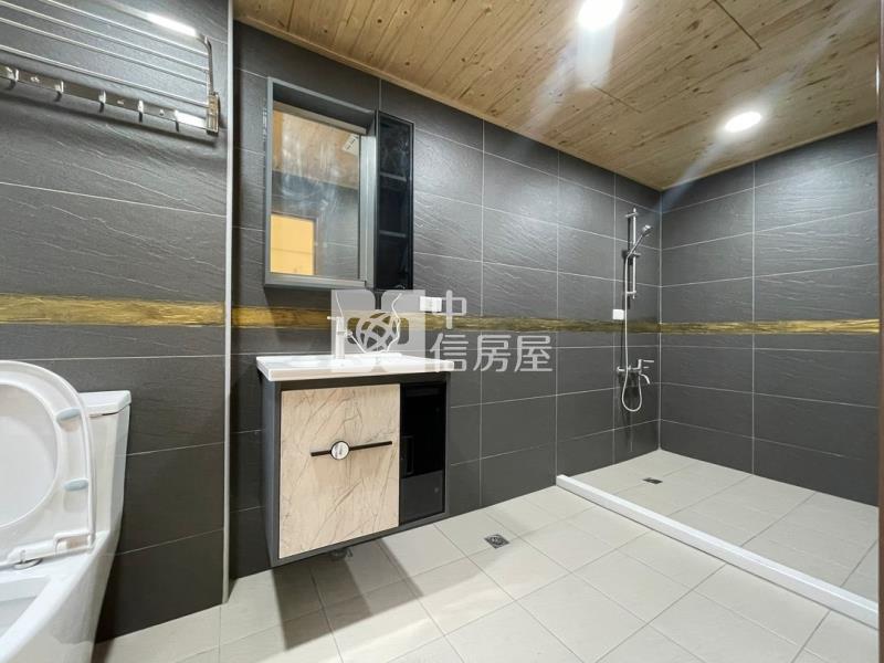頭家建佳名邸花園雙車別墅房屋室內格局與周邊環境