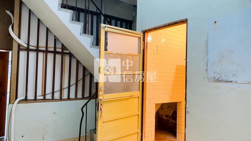 鹿港圖書館旁店住房屋室內格局與周邊環境