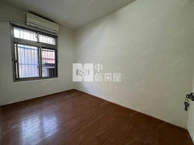 龍潭復興路 門前車庫 裝潢美透天房屋室內格局與周邊環境