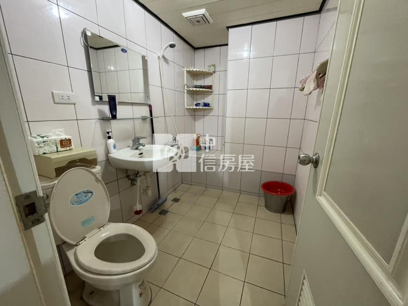 雙學區美華廈房屋室內格局與周邊環境