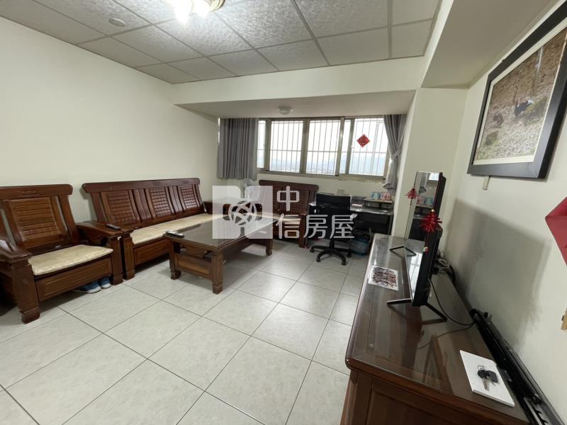雙學區美華廈房屋室內格局與周邊環境