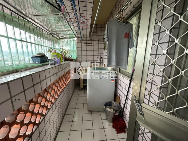 雙學區美華廈房屋室內格局與周邊環境