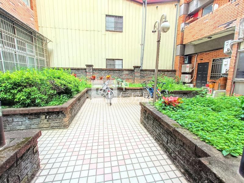 @公益商圈@傑出家園華廈.4房+車位房屋室內格局與周邊環境