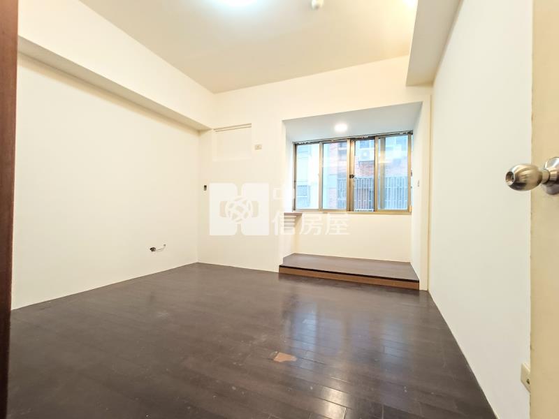 @公益商圈@傑出家園華廈.4房+車位房屋室內格局與周邊環境