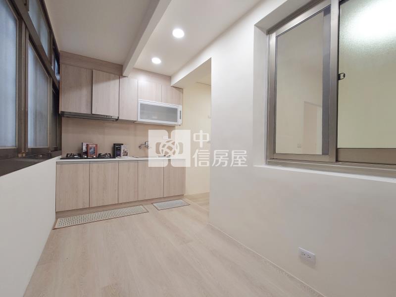 中國醫精裝三房美寓房屋室內格局與周邊環境