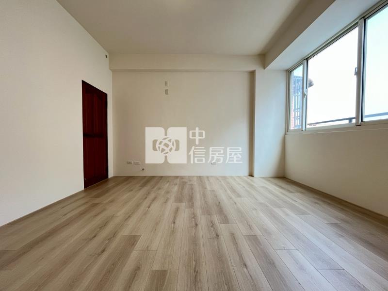 萬來國小全新整理臨路邊間別墅房屋室內格局與周邊環境