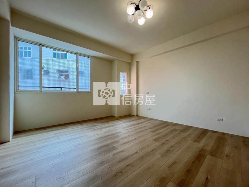 萬來國小全新整理臨路邊間別墅房屋室內格局與周邊環境