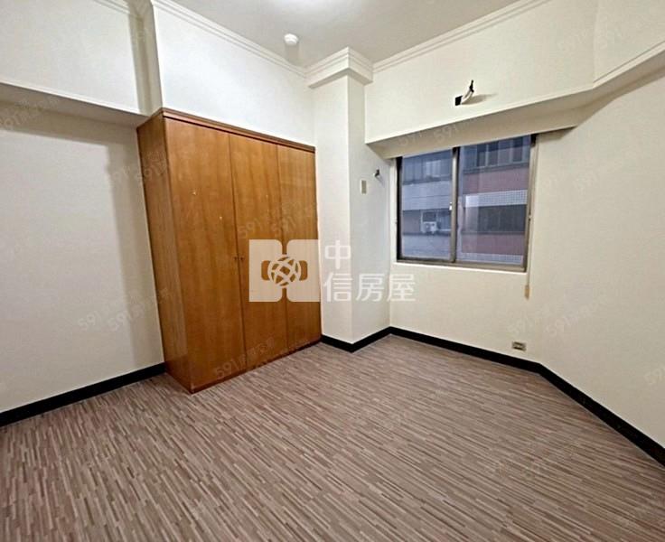 楊梅交流道3房+平面車房屋室內格局與周邊環境