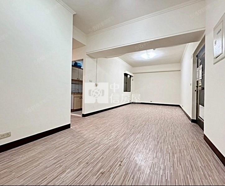 楊梅交流道3房+平面車房屋室內格局與周邊環境