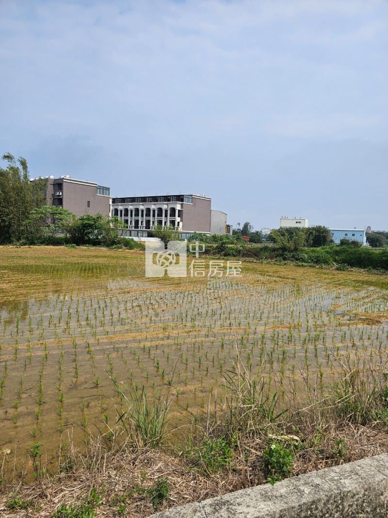 新屋市區旁都內農地房屋室內格局與周邊環境