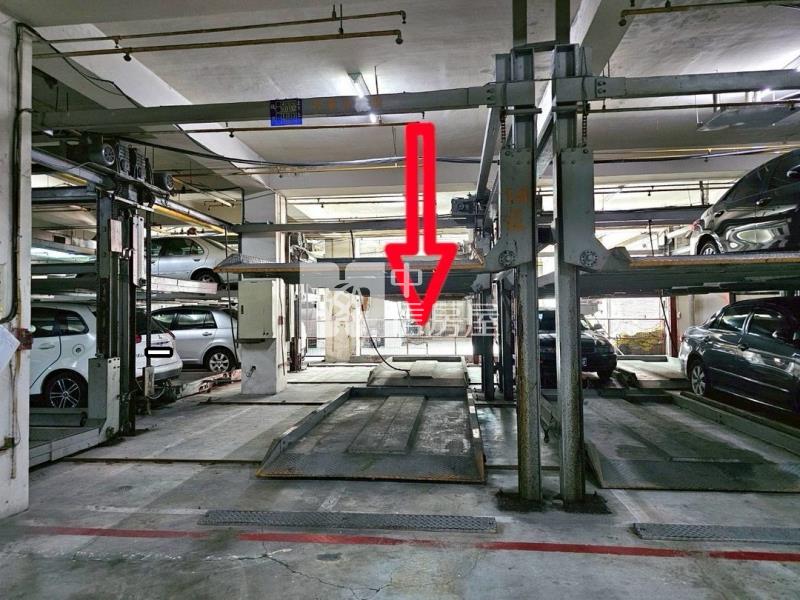 歸仁圓環全新裝潢2+1美車寓房屋室內格局與周邊環境