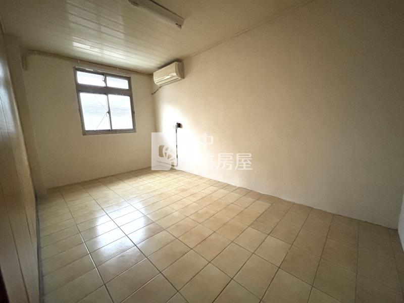 龍潭復興路大面寬透天房屋室內格局與周邊環境